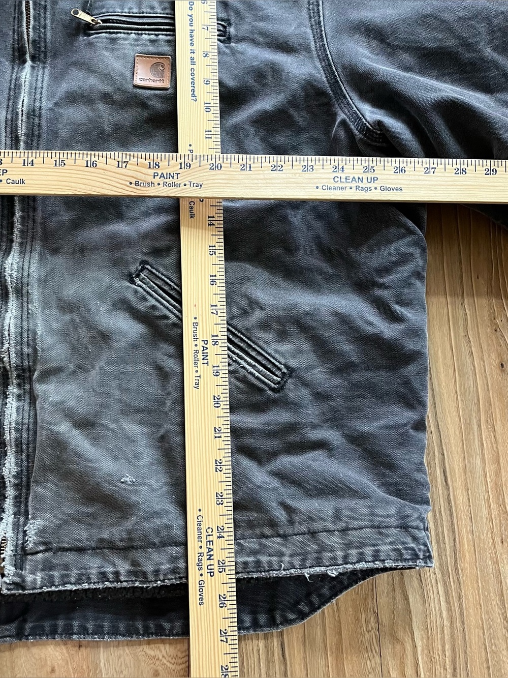 Carhartt hooded Detroit canvas jacket
J141 BLK - Picture 5 of 6